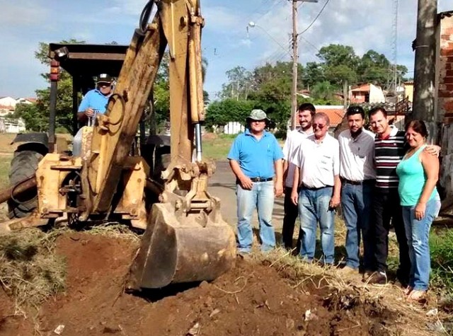 Capivari: SAAE inicia a construção da rede de esgoto da rua Antônio Bocchio