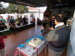 O coração humano pulsa  no coração  digital …