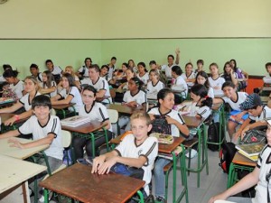 A Educação em Pauta: A deseducação, principalmente no Brasil !…