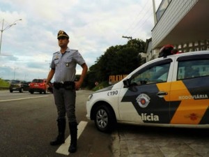 A ação empregará mais de 1 mil PMs rodoviários, diariamente, para intensificar o policiamento